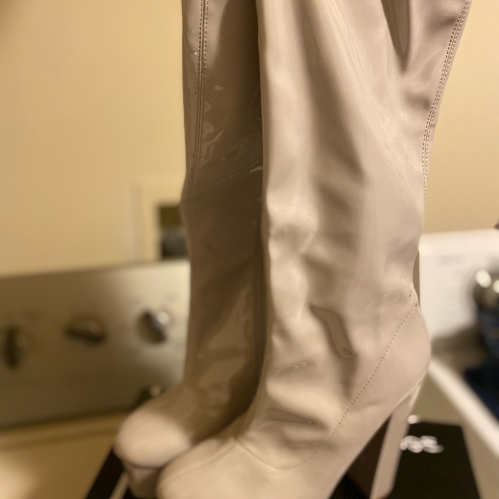 Knee high boot heels